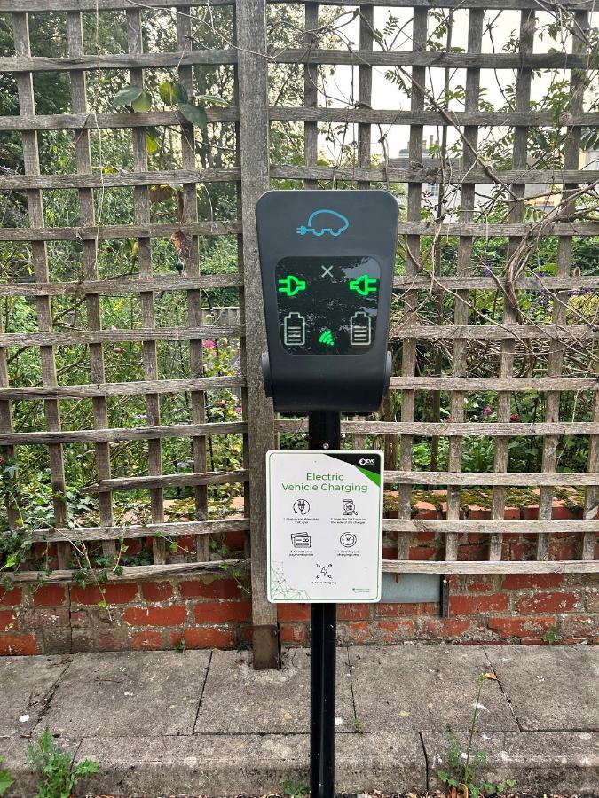 The Grove King Bed Wi-Fi Ev Charger Lägenhet Cheltenham Exteriör bild